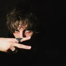 Skatey Hellstarを聴いたり、ミュージックビデオを鑑賞したり、経歴やツアー日程などを確認したりしましょう！