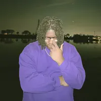 Luister naar undefined, bekijk muziekvideo's, lees de bio, bekijk de tourdata, en meer!