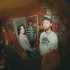 Ακούστε περιεχόμενο από Any Two Words, παρακολουθήστε μουσικά βίντεο, διαβάστε το βιογραφικό, δείτε ημερομηνίες περιοδείας, και πολλά ακόμη!