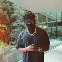 收听 undefined、观看音乐视频、阅读小传、查看巡演日期等 ！