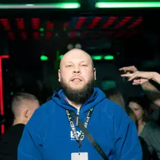 Dengarkan Andrew Skat, tonton video musik, baca bio, lihat tanggal tur & lainnya!