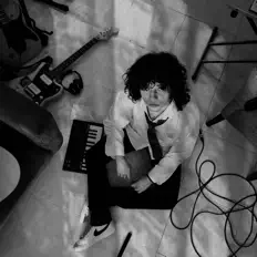 Ascolta Freakkk, guarda video musicali, leggi la biografia, vedi le date del tour & altro!