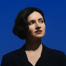 Ouça Naomi SV, assista a videoclipes, leia a biografia, veja as datas das turnês e mais!