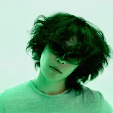 Ouça LEE CHANHYUK, assista a videoclipes, leia a biografia, veja as datas das turnês e mais!