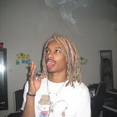 收听 Lil Mumba、观看音乐视频、阅读小传、查看巡演日期等 ！