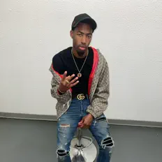 Dengarkan Dre Bandz, tonton video musik, baca bio, lihat tanggal tur & lainnya!