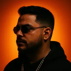 Ascolta MUNEER, guarda video musicali, leggi la biografia, vedi le date del tour & altro!