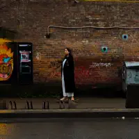 Escucha a undefined, mira videos musicales, lee su biografía, consulta las fechas de las gira y más.