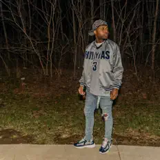 TMT सुनें, म्यूज़िक वीडियो देखें, बायो पढ़ें, दौरे की तारीखें और बहुत कुछ देखें!