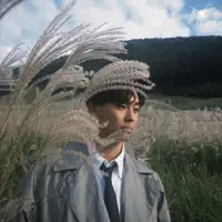 Ascolta undefined, guarda video musicali, leggi la biografia, vedi le date del tour & altro!