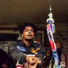 Posłuchaj wykonawcy Lit Q, obejrzyj teledyski, przeczytaj biografię, zobacz daty tras koncertowych i nie tylko!