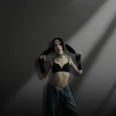 收听 Blakely vampp、观看音乐视频、阅读小传、查看巡演日期等 ！