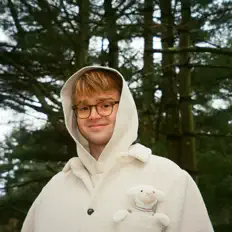 Hör dir Griffin Stone an, schau dir Musikvideos an, lies die Biografie, finde Tourdaten und mehr!