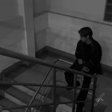 Hör dir Ghii an, schau dir Musikvideos an, lies die Biografie, finde Tourdaten und mehr!