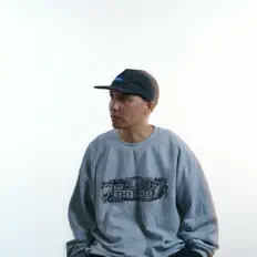 Dengarkan ERA, tonton video musik, baca bio, lihat tanggal tur & lainnya!