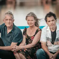 Hammer County을(를) 듣고, 뮤직 비디오를 보고, 약력을 읽고, 투어 일정 등을 확인하세요!