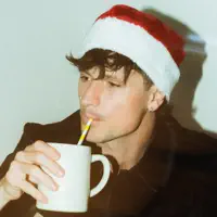 undefined सुनें, म्यूज़िक वीडियो देखें, बायो पढ़ें, दौरे की तारीखें और बहुत कुछ देखें!