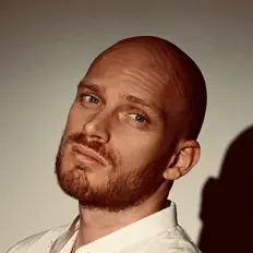 Alexandros Rigosを聴いたり、ミュージックビデオを鑑賞したり、経歴やツアー日程などを確認したりしましょう！