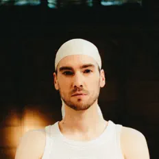 Listen to Hylasimon, watch music videos, read bio, see tour dates & more!