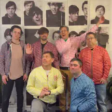 Escucha a HLLLYH, mira videos musicales, lee su biografía, consulta las fechas de las gira y más.