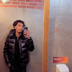 Hamoudi Ross सुनें, म्यूज़िक वीडियो देखें, बायो पढ़ें, दौरे की तारीखें और बहुत कुछ देखें!