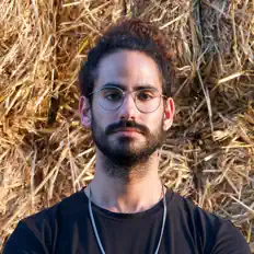 Ascolta Dor Hadad, guarda video musicali, leggi la biografia, vedi le date del tour & altro!