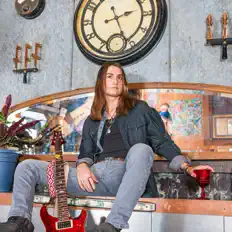 Anthony Arya을(를) 듣고, 뮤직 비디오를 보고, 약력을 읽고, 투어 일정 등을 확인하세요!