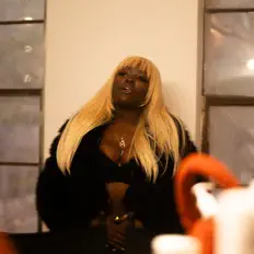 聆聽 Monae Marleau、觀看音樂影片、閱讀小傳、查看巡演日期等！