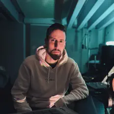 Listen to Skinny Fresh, watch music videos, read bio, see tour dates & more!