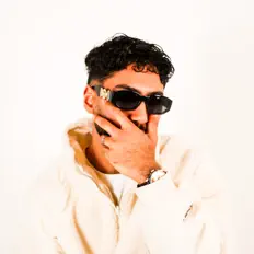 Ακούστε περιεχόμενο από Arjunbir, παρακολουθήστε μουσικά βίντεο, διαβάστε το βιογραφικό, δείτε ημερομηνίες περιοδείας, και πολλά ακόμη!