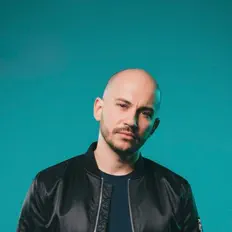 kigges सुनें, म्यूज़िक वीडियो देखें, बायो पढ़ें, दौरे की तारीखें और बहुत कुछ देखें!