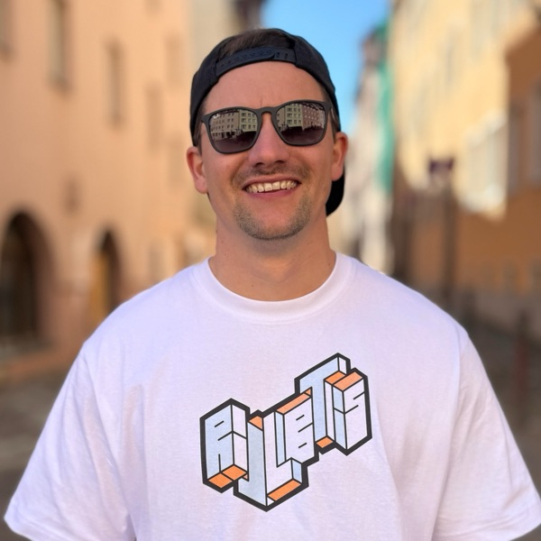 RLLBTS's avatar