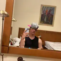 收听 undefined、观看音乐视频、阅读小传、查看巡演日期等 ！