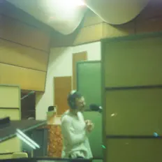 Dengarkan Kingo Halla, tonton video musik, baca bio, lihat tanggal tur & lainnya!