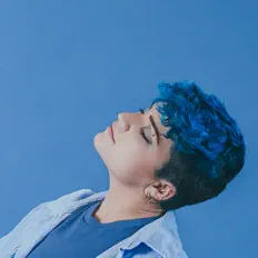 Poslechněte si interpreta gracyn blu, sledujte hudební videa, přečtěte si životopis, podívejte se na data turné a další informace.