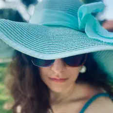 Ouve Josette Kacey, vê vídeos de música, lê a biografia, vê as datas da digressão e muito mais!