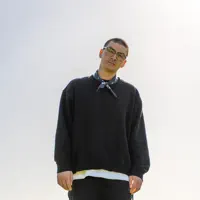 Escucha a undefined, mira videos musicales, lee su biografía, consulta las fechas de las gira y más.