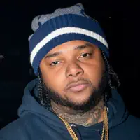 聆聽 undefined、觀看音樂影片、閱讀小傳、查看巡演日期等！