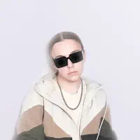 Escucha a undefined, mira videos musicales, lee su biografía, consulta las fechas de las gira y más.