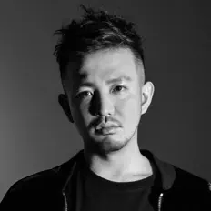 T3N4を聴いたり、ミュージックビデオを鑑賞したり、経歴やツアー日程などを確認したりしましょう！