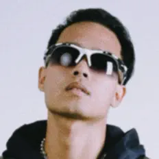 Ascolta SAINTJS, guarda video musicali, leggi la biografia, vedi le date del tour & altro!