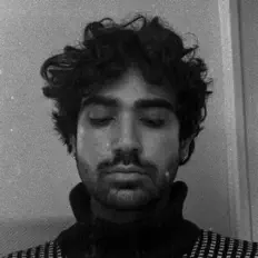 Poslechněte si interpreta Abudeh, sledujte hudební videa, přečtěte si životopis, podívejte se na data turné a další informace.