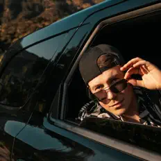 Listen to Robert Helder, watch music videos, read bio, see tour dates & more!