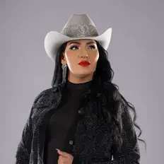 Listen to LILI ZETINA, watch music videos, read bio, see tour dates & more!