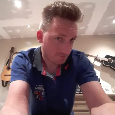 Listen to Simon Flex, watch music videos, read bio, see tour dates & more!