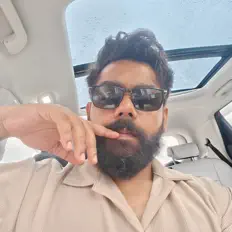 TheJSR सुनें, म्यूज़िक वीडियो देखें, बायो पढ़ें, दौरे की तारीखें और बहुत कुछ देखें!