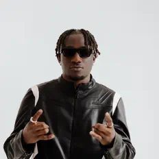 收听 Yungdej、观看音乐视频、阅读小传、查看巡演日期等 ！