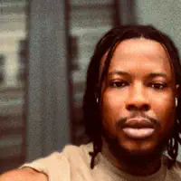 undefined dinle, müzik videolarını izle, biyografisini oku, tur tarihlerini ve daha fazlasını gör!