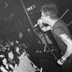 收听 Rex Spit、观看音乐视频、阅读小传、查看巡演日期等 ！