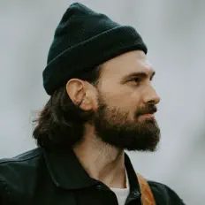 Ακούστε περιεχόμενο από City of Pines, παρακολουθήστε μουσικά βίντεο, διαβάστε το βιογραφικό, δείτε ημερομηνίες περιοδείας, και πολλά ακόμη!